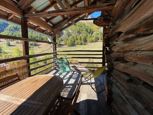 Nice little T3 and its incredible sunny balcony