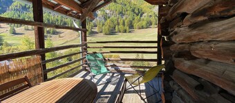 Nice little T3 and its incredible sunny balcony