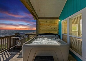 Terrace/patio - 3BR Beachfront | Hot Tub, Gulf Views & Pet-Friendly (Gilchrist,)
