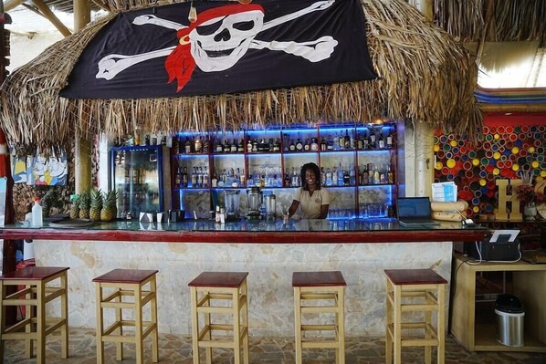 Bar (on property) - Hotel Isla Real (Cartagena)