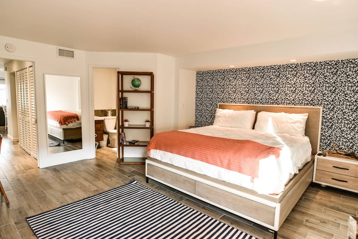 Suite Luxe, 1 chambre, 2 salles de bains, vue océan (Villa Nautilus) | 1 chambre, literie de qualité supérieure, minibar