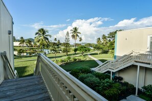 Luxury Suite, 1 Bedroom, 2 Bathrooms, Ocean View (Villa Nautilus) | Property grounds