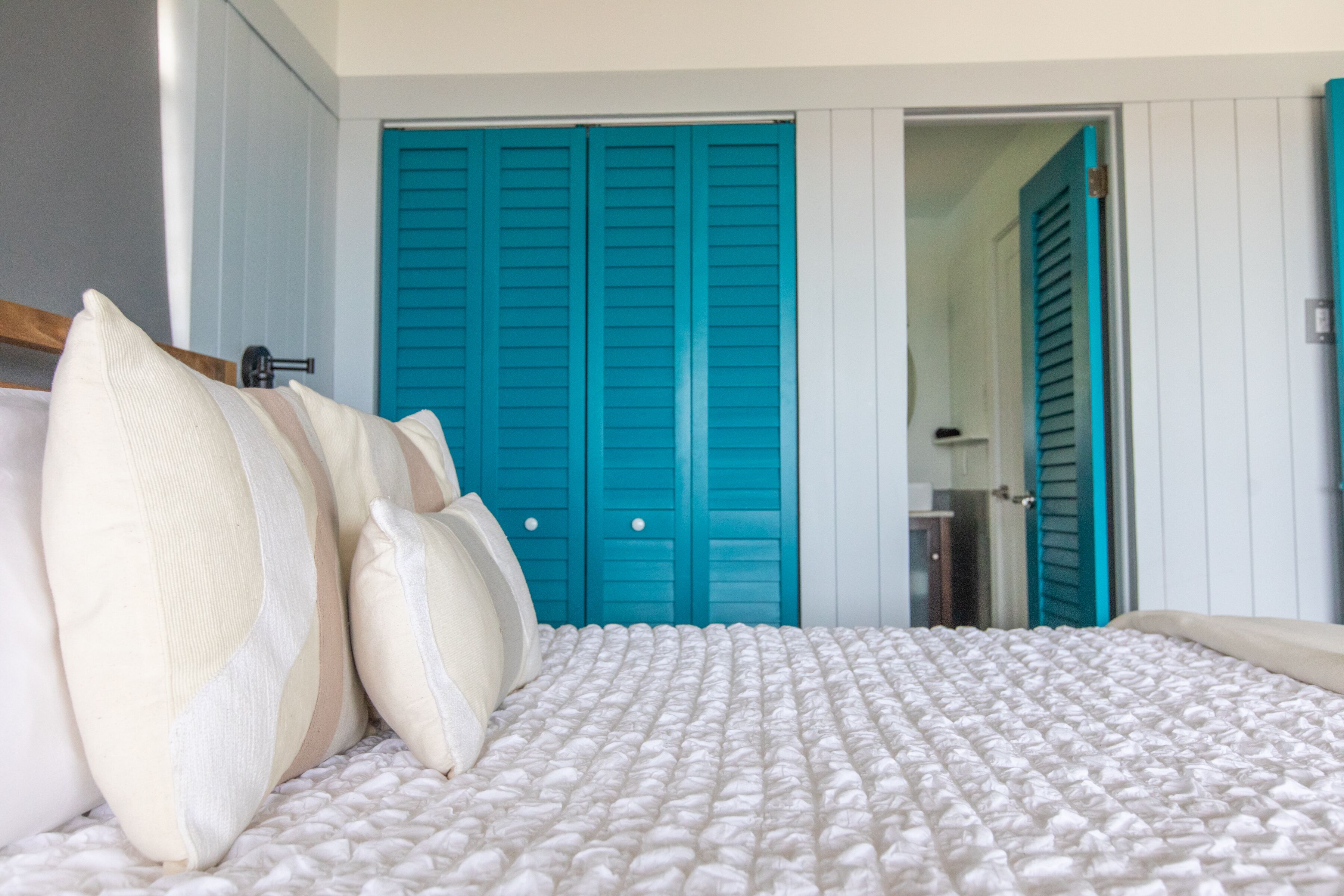Design Villa | 2 bedrooms, Egyptian cotton sheets, premium bedding, memory-foam beds