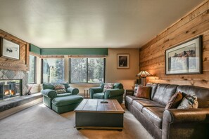 Condo, Multiple Beds, Courtyard View (Mall 1413) | Living room | Flat-screen TV, fireplace, DVD player - Mall 1413 by SummitCove Vacation Lodging (Keystone)