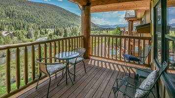 Signature Condo, 2 Bedrooms, Balcony, Mountain View (Hidden River Lodge 5995) | Exterior