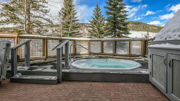 Condo, Berbilang Katil, Courtyard View (Buffalo Lodge 8320) | Bahagian luar