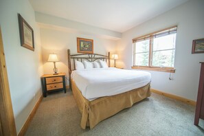 Premium resortwoning, 4 slaapkamers, balkon, uitzicht op bergen (Starfire 1979) | 4 slaapkamers, individueel gedecoreerd, individueel gemeubileerd