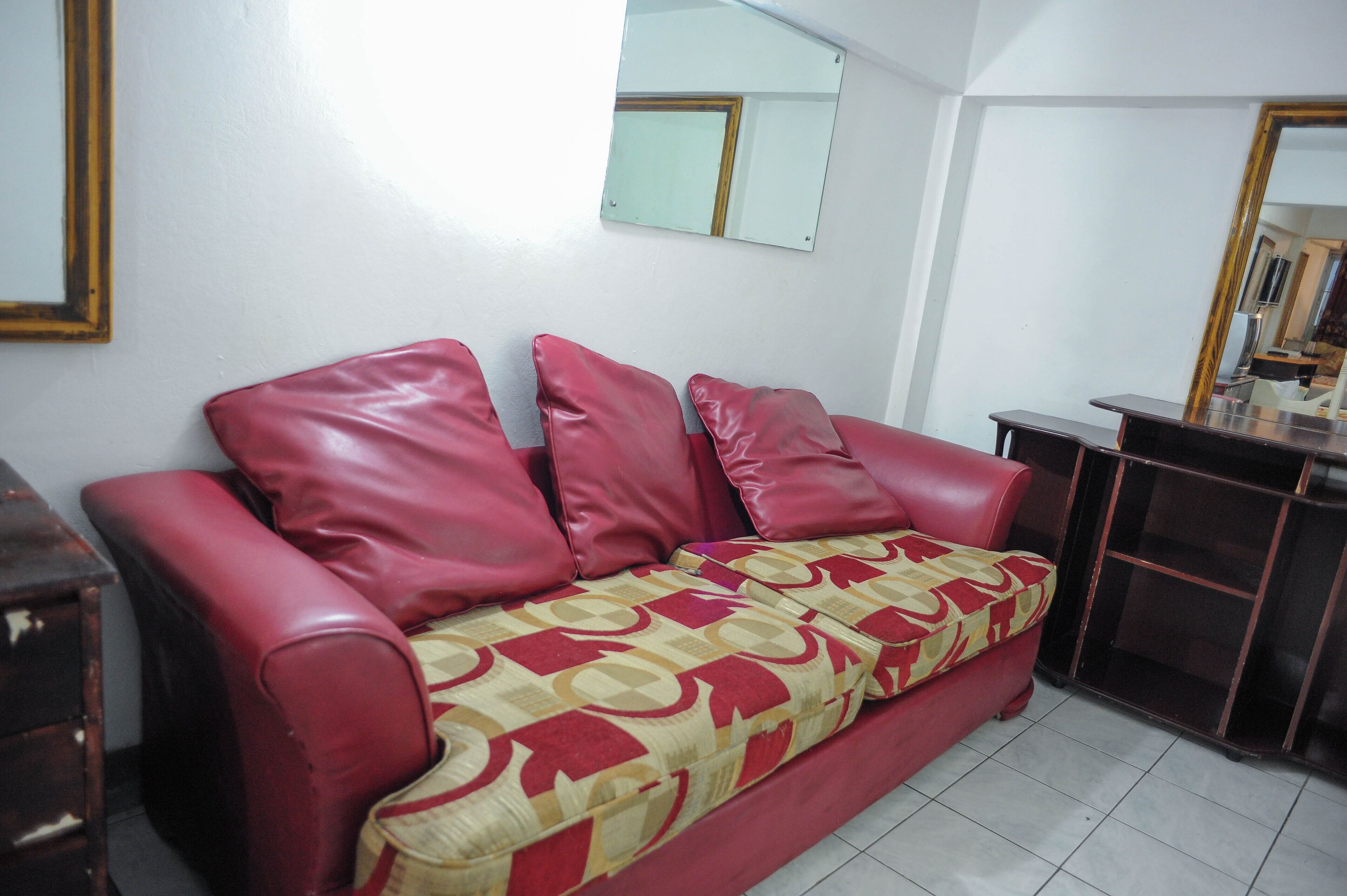 shared dormitory, multiple beds, non smoking | living area | flat-screen tv