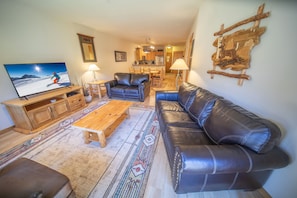 Condo, Multiple Beds, Mountain View (Tenderfoot Lodge 2636) | Living area