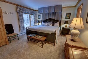 Signature Condo, 2 Bedrooms, Balcony, Mountain View (Ski Run 501) | 2 bedrooms, individually decorated, individually furnished - Ski Run 501 (Keystone)