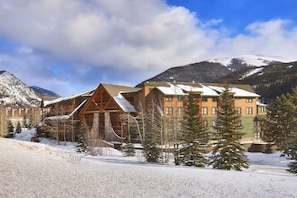 公寓客房, 多張床, 山景 (Tenderfoot Lodge 2626) | 外觀