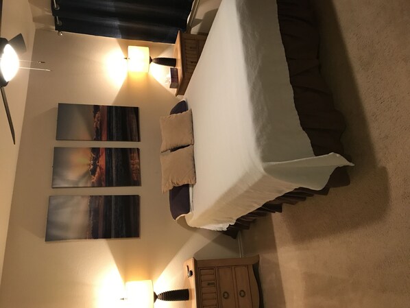 4 chambres, fer et planche à repasser, Wi-Fi, literie fournie
