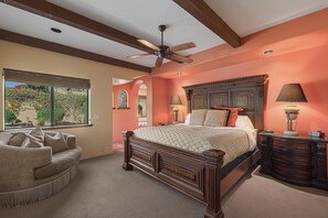 4 bedrooms, desk, iron/ironing board, free WiFi