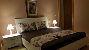 Apartment, 2 Bedrooms | 2 bedrooms, blackout drapes, iron/ironing board, free WiFi - Prime Homes - Residence Cordoba (Ariana)