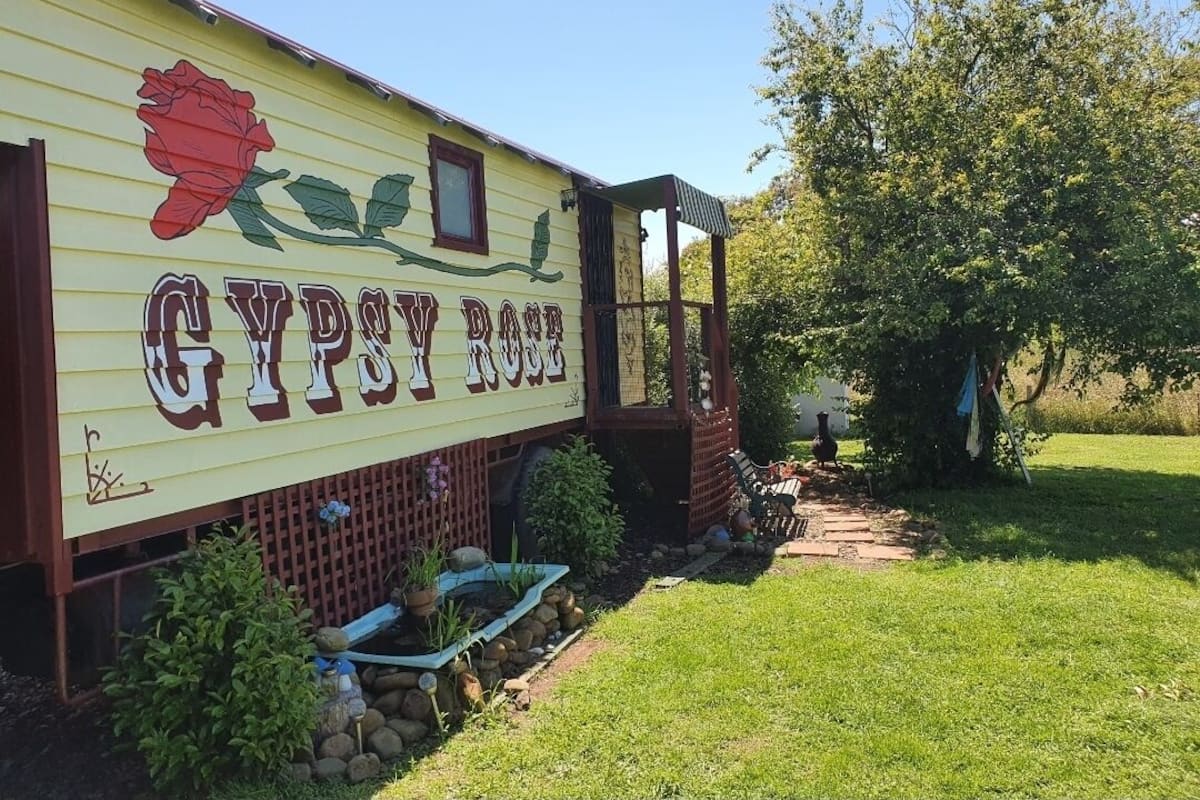 A building with a sign reading "GYPSY RANCH".