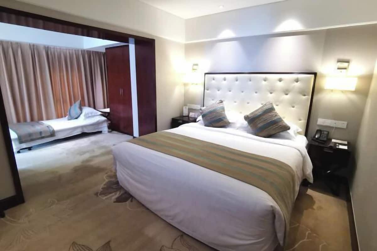 1 Schlafzimmer, Minibar, Zimmersafe, Schreibtisch