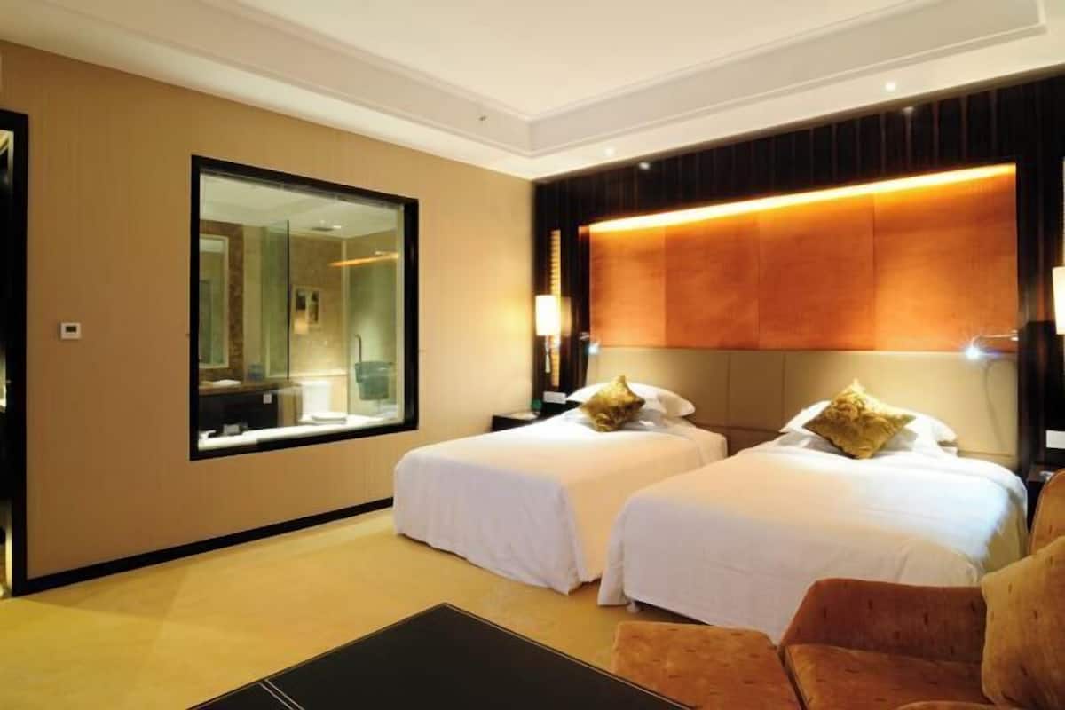 1 Schlafzimmer, Minibar, Zimmersafe, Schreibtisch