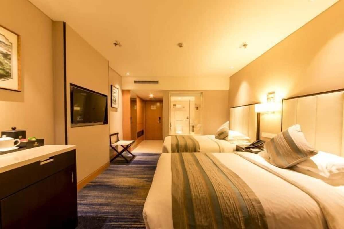 1 Schlafzimmer, Minibar, Zimmersafe, Schreibtisch
