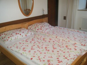 1 makuuhuone, ilmainen Wi-Fi, vuodevaatteet