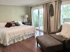 5 Schlafzimmer, Schreibtisch, Bügeleisen/Bügelbrett, kostenloses WLAN