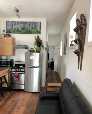 Televisión y chimenea 