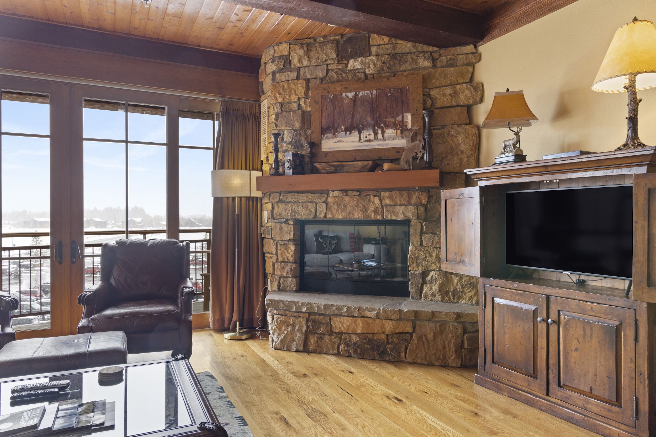 Outpost: Crystal Springs 301 - AC & Next To Tram!