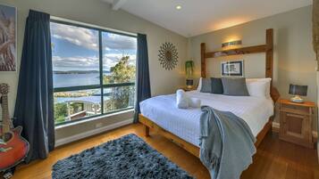 3 Bedroom House Oceanfront