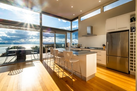 Luxury 3 Bedroom House with Panoramic Ocean Views | Private kitchen | Full-size fridge, microwave, oven, stovetop