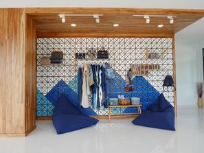Lobby sitting area - Phuruakeeree Resort (Phu Ruea)