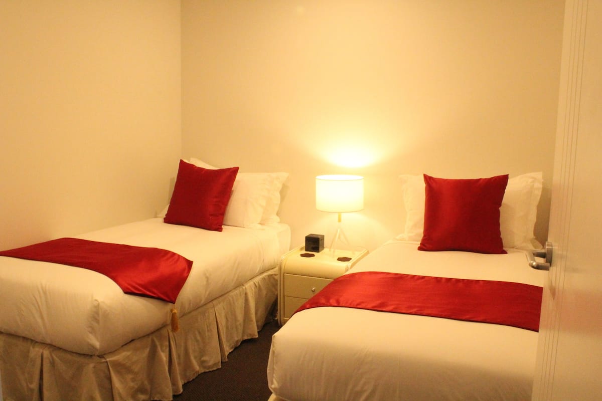 Premium bedding, iron/ironing board, rollaway beds, free WiFi