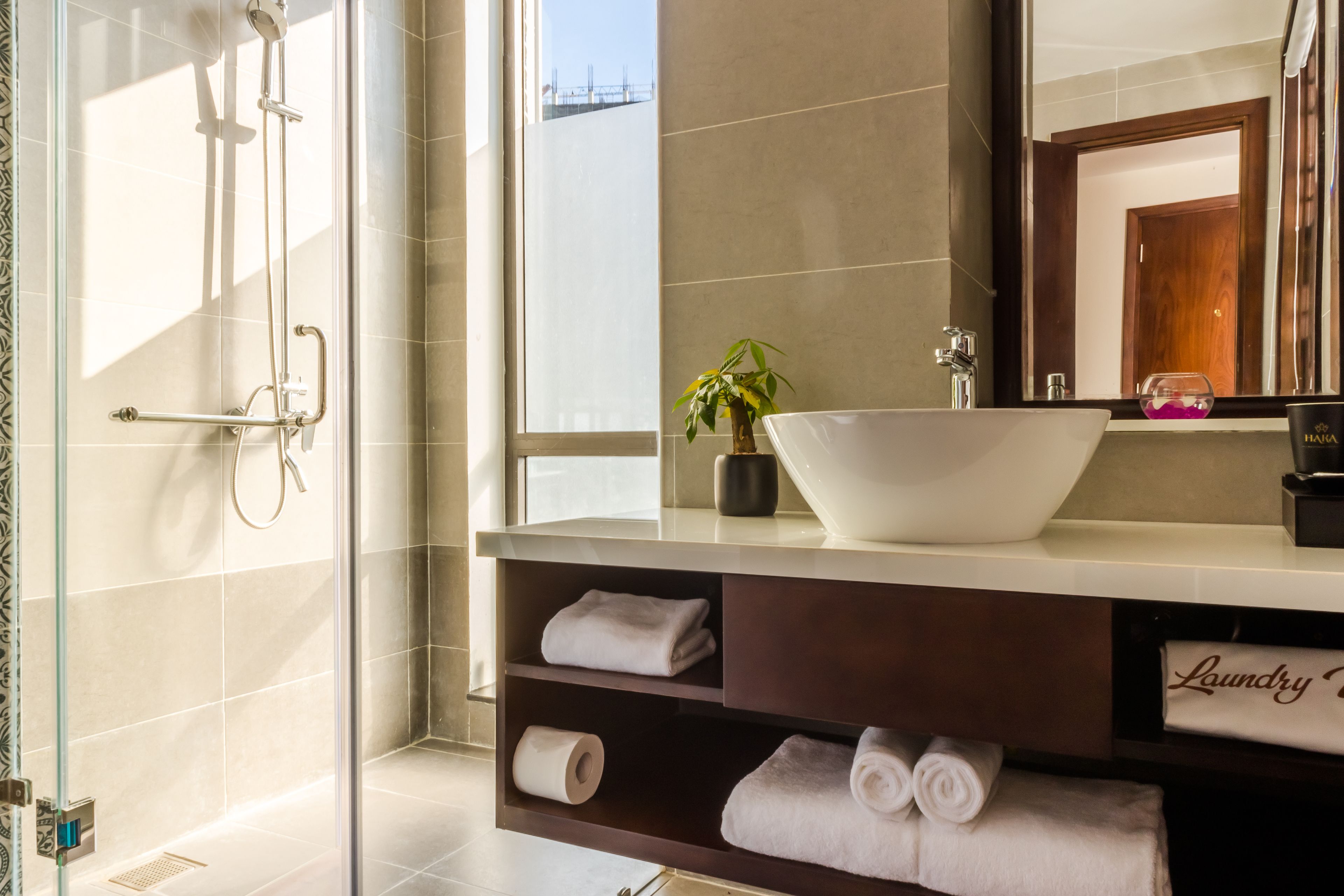 premium double room, sea view | bathroom | slippers