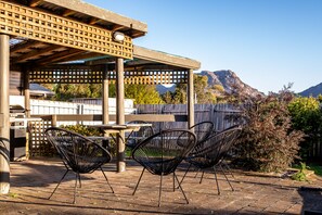 Terrace/patio - The Lookout (Coles Bay)