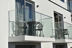 ห้องสวีท, 1 ห้องนอน, วิวเมือง | ระเบียง