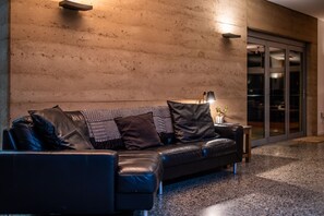 Sittområde i lobbyn