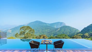 Outdoor pool, an infinity pool