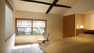 Traditional House (Kyoto-style) | 2 bedrooms, iron/ironing board, free WiFi