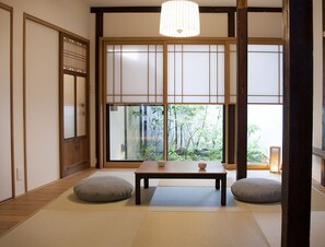 Tradisjonelt hus (Kyoto-style) | 2 soverom, strykejern/-brett og wi-fi (inkludert)