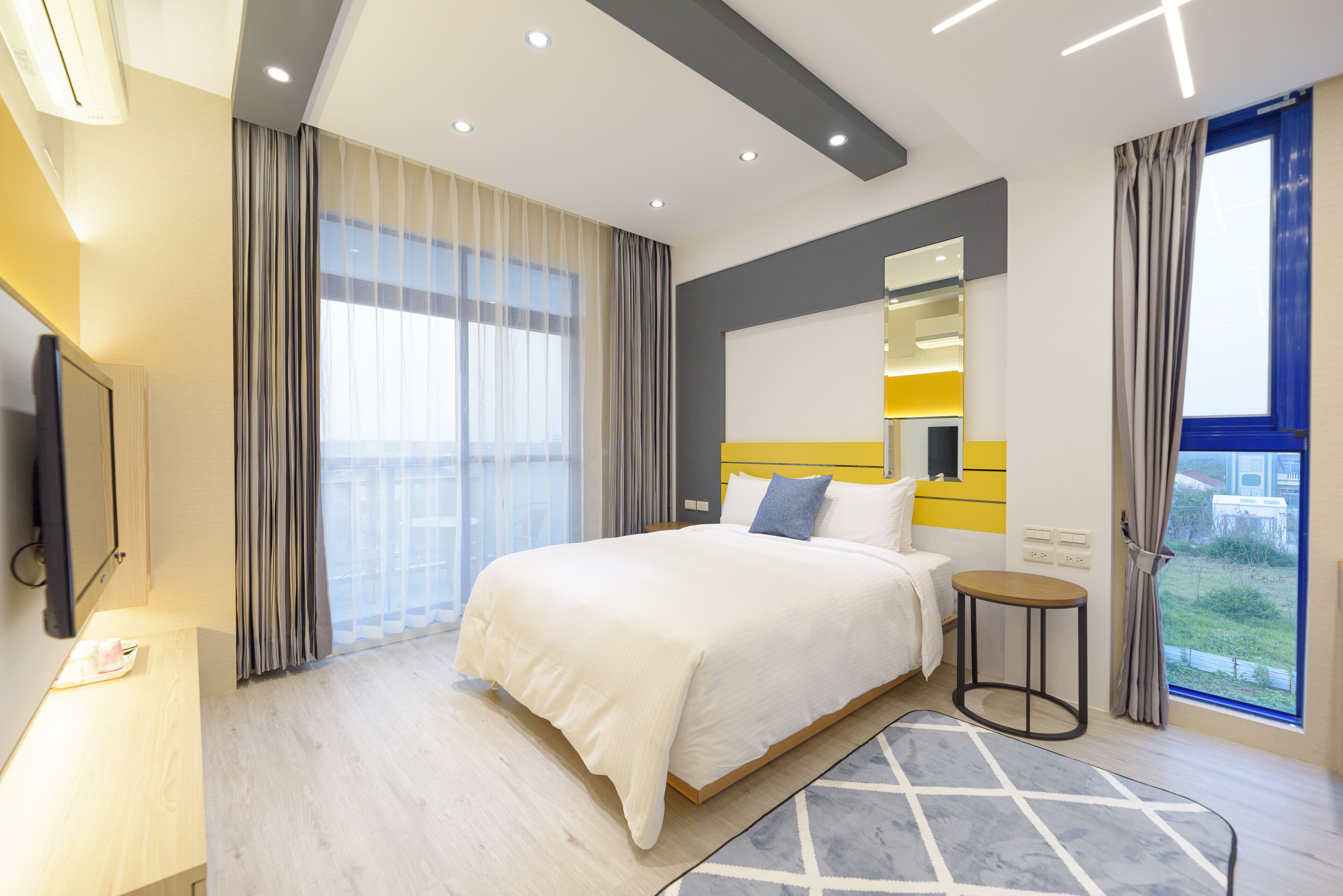 Standard Double Room | Individually decorated, desk, blackout drapes, rollaway beds