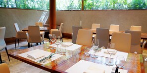 Cooked-to-order breakfast on weekends (JPY 4840 per person)