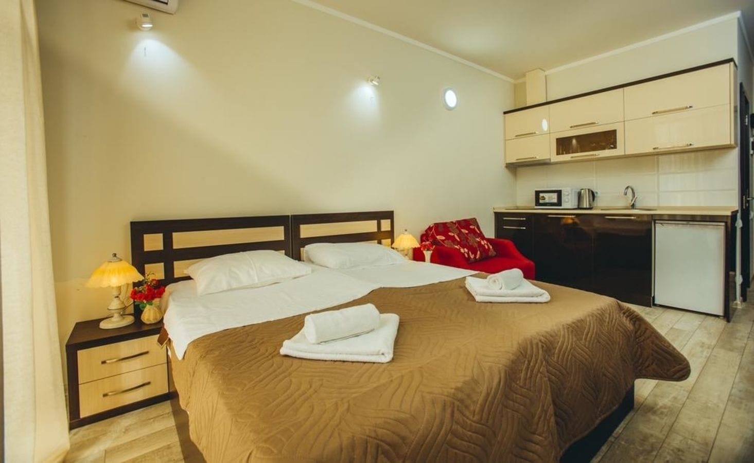 Standard Apartment, Beach View | Private kitchen | Fridge, microwave, oven, stovetop