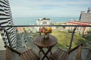 Monolocale comfort, cucina, vista spiaggia | Balcone