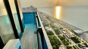 Panoramic Suite, Kitchen, Sea View | Balcony