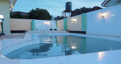 KM Executive Lodge