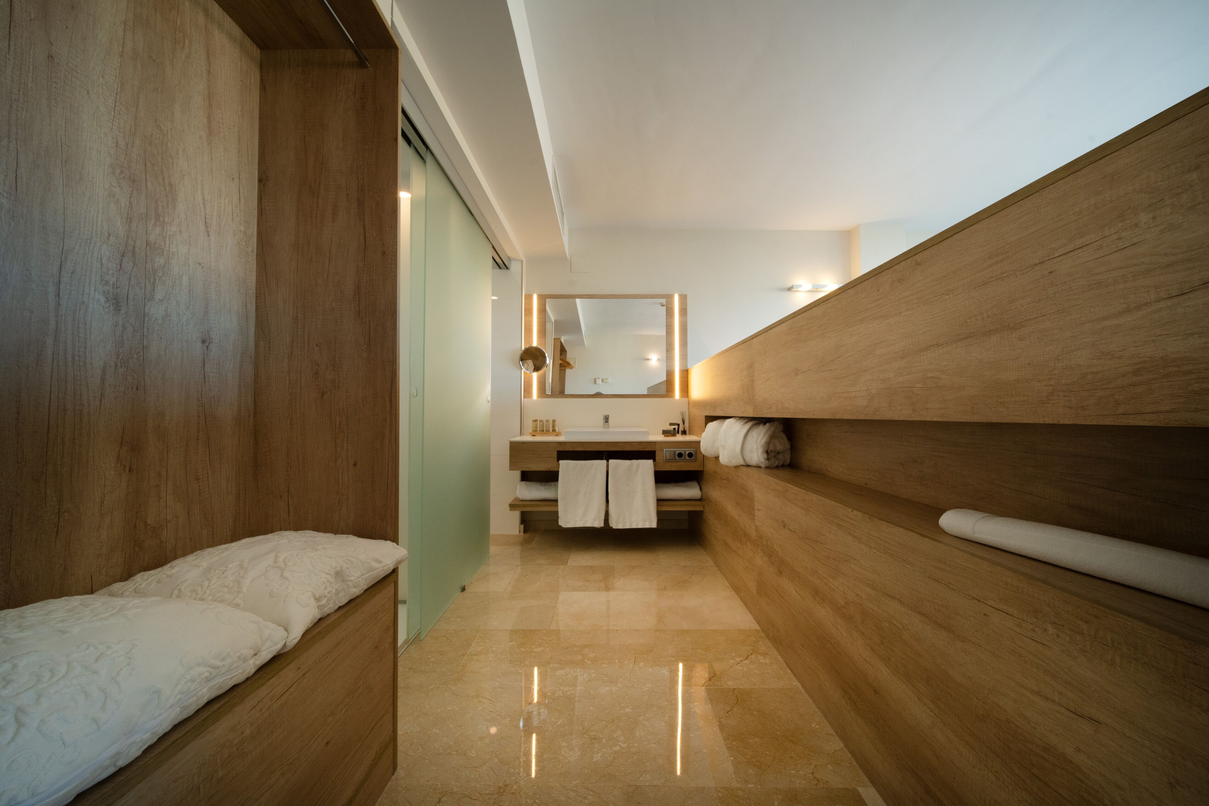 penthouse, castle view | 1 bedroom, down duvets, minibar, in-room safe