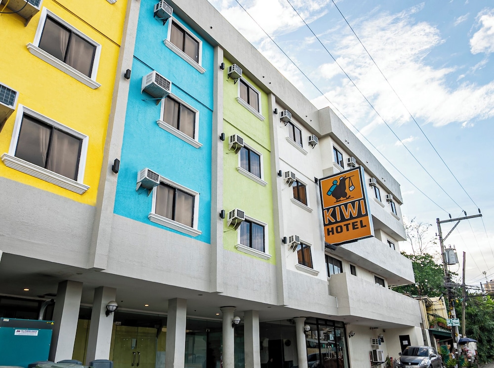 Kiwi Hotel