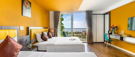 Family Quadruple Room | Minibar, desk, free WiFi, bed sheets