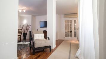 Penthouse, 3 Bedrooms, Balcony | Interior