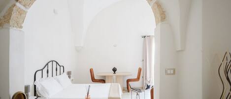 Suite Studio Junior | Couette en duvet d'oie, surmatelas, mini-bar avec articles gratuits