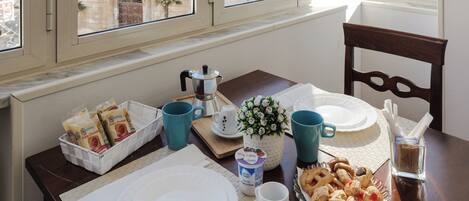 Desayuno bufé gratuito y diario