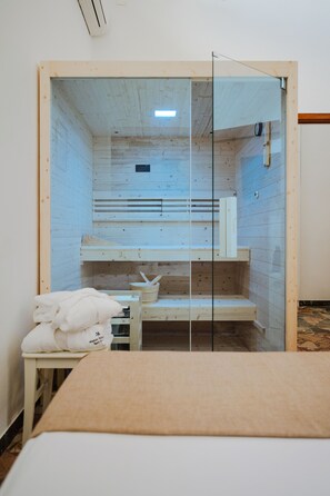Luxury Double Room | Down comforters, pillowtop beds, free minibar items, in-room safe